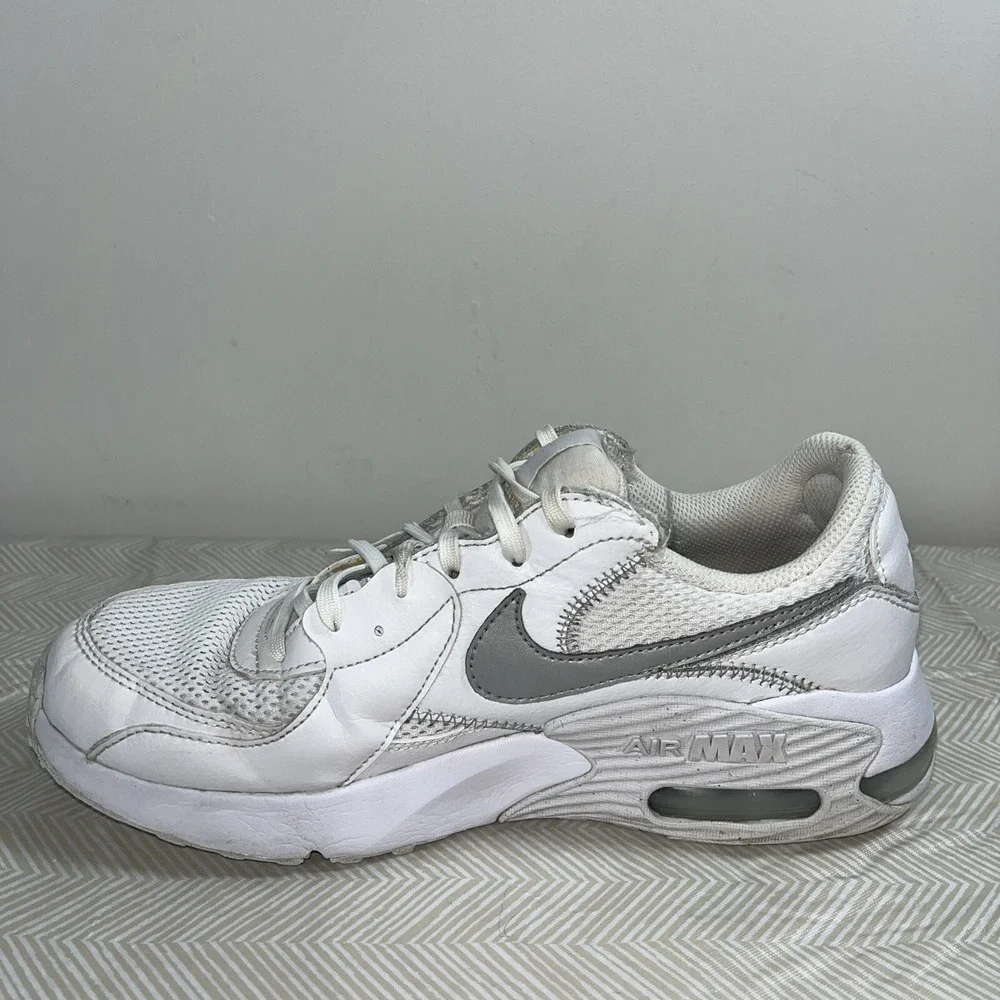 Nike Air Max Excee Womens‎ Sneakers 8.5 Pure White Running Shoes CD5432-114